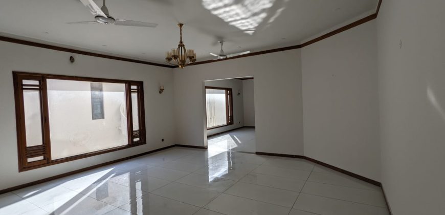 1000 Sq. Yds. Brand New Luxurious Bungalow For Sale